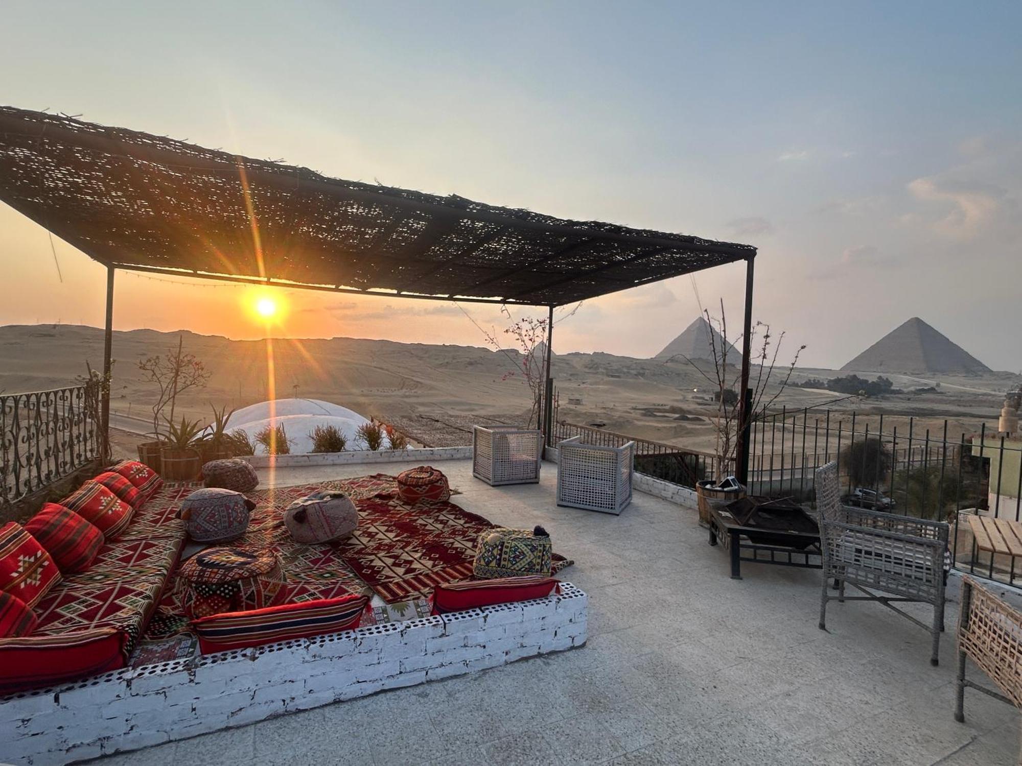 A In A Horse Farm With Pyramid View From Terraces Farm stay *